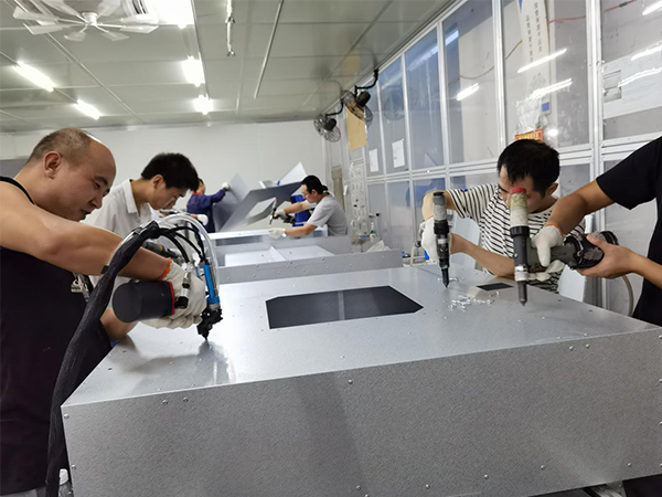 惠通机械产线使用91视频软件下载自动拉钉机