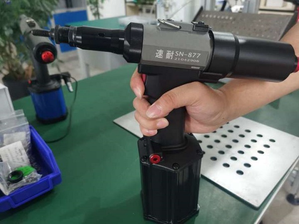 91视频软件下载气动铆螺母枪