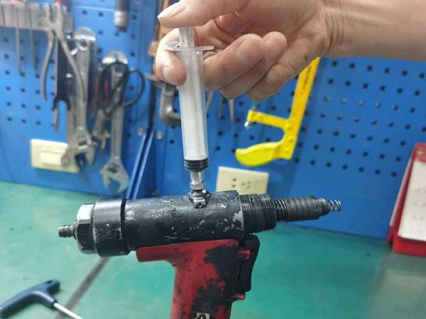 91视频污软件添加液压油