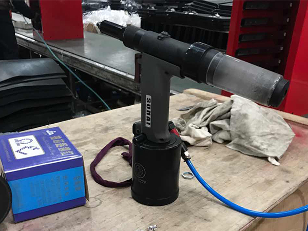 91视频软件下载拉钉枪SN-822工具箱